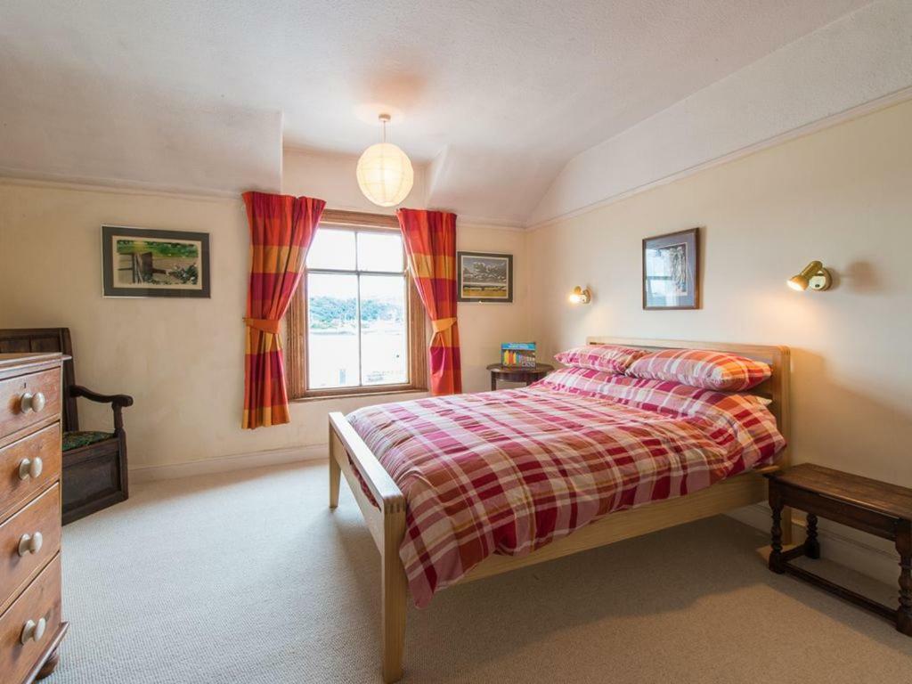 Glan Y Mor, 147 Station Road Apartment Дегануи Екстериор снимка